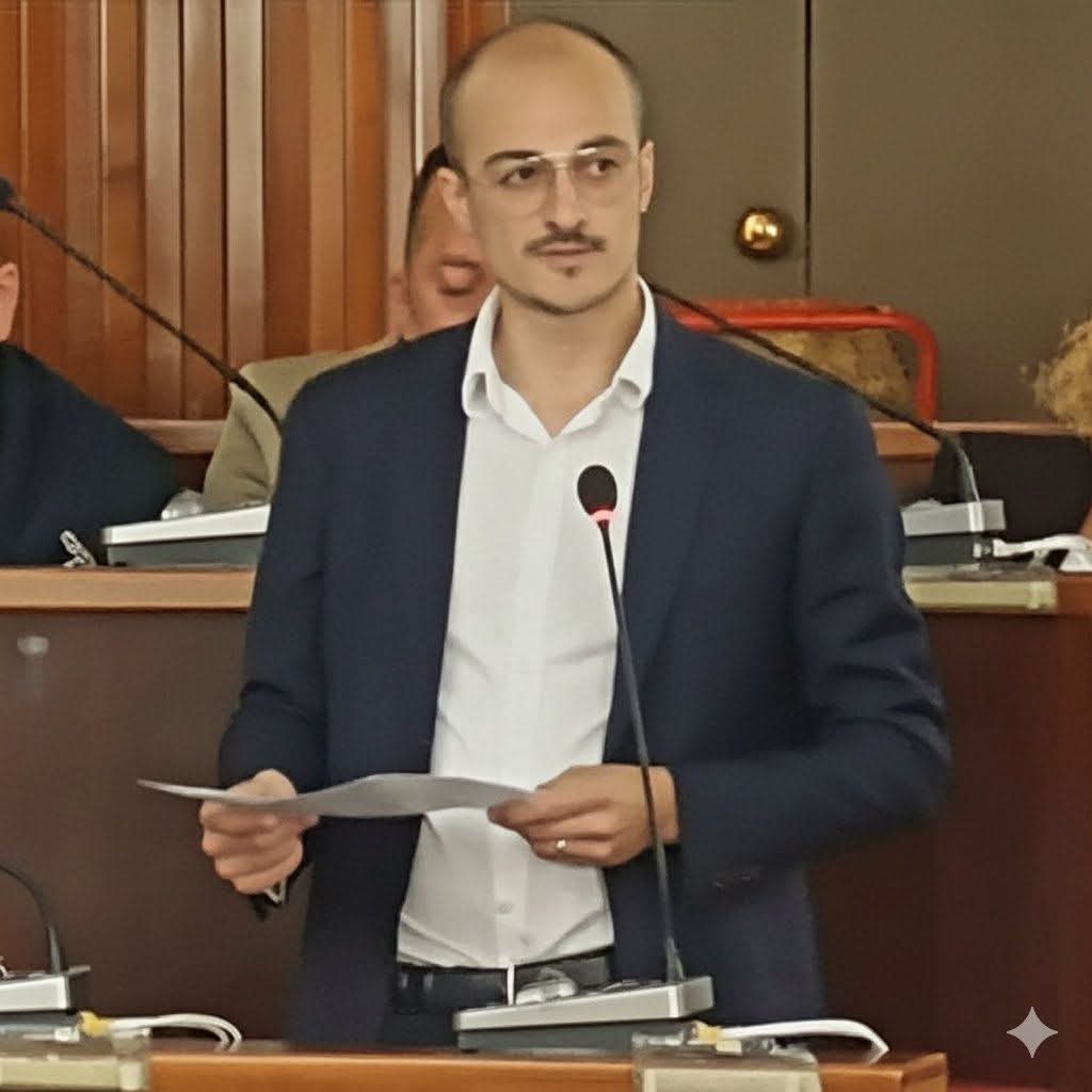 Andrea Varchetta durante un intervento in aula